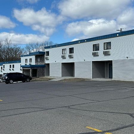 Rodeway Inn Moosic - Scranton Exterior photo